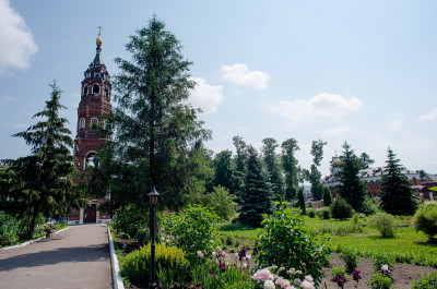 Павловский Посад, Покровско-Васильевский монастырь