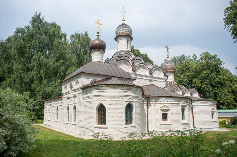 Церковь михаила архангельское. Архангельское храм Архангела Михаила. Храм Архангела Михаила (усадьба Архангельское). Храм Архангела Михаила в Летово.