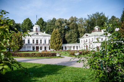 Национальный Лермонтовский Центр в Середниково