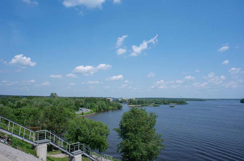 Поселок клязьминское водохранилище. Капустино Клязьминское водохранилище. Особняк на Клязьминского водохранилище. Лобня водохранилище Клязьминское. Клязьминское водохранилище вышка.