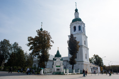 Зарайск, площадь Революции, Церковь Троицы Живоначальной (Троицкая церковь)