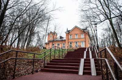 Прогулка по Видному: где в подмосковном городе искать донжон и курдонер