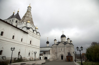 Введенский Владычный монастырь в Серпухове.