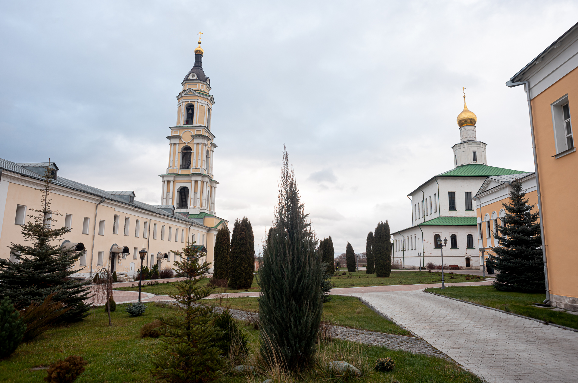 Храм Николая Чудотворца в Голутвине