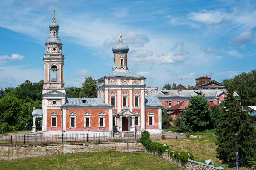 Серпуховский кремль московская область. Серпуховский Кремль фото.