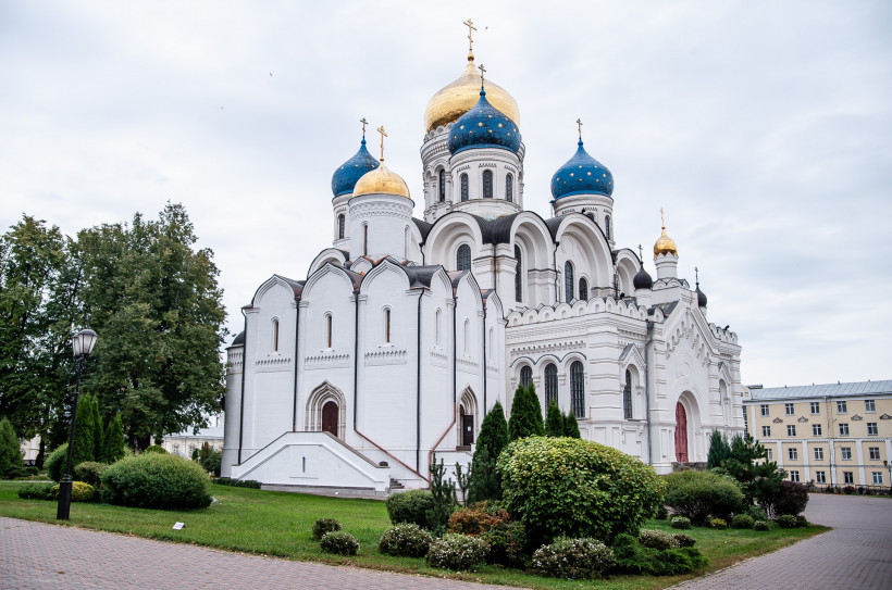 НИКОЛО-УГРЕШСКИЙ МОНАСТЫРЬ - Древо